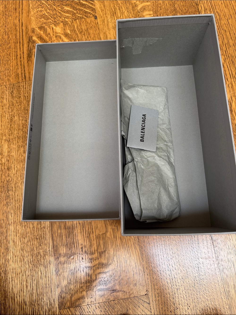 Balenciaga Light Gray Storage Box with Center Logo - Picture 9 of 11
